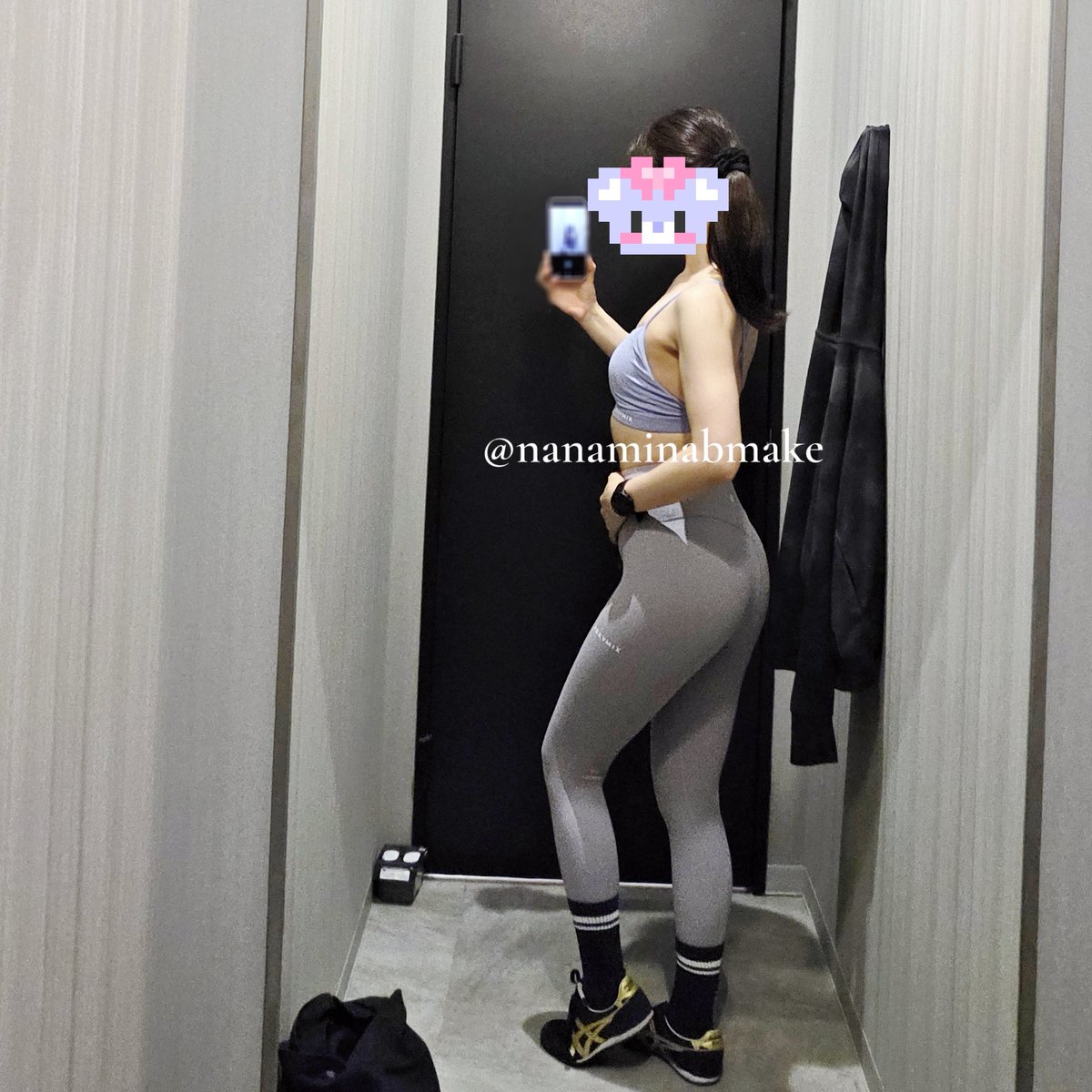 nanaminabmake's tweet photo. 背中&amp;🍑トレ

マググリップにロゴがないので、どっちがアンダーグリップでオーバーグリップかわからないまま背中トレ🤔

次回の背中の日までに調べる！

#筋トレ女子 #ボディメイク #筋トレ #トレーニング #トレーニング女子 https://t.co/nftGf8JqNR