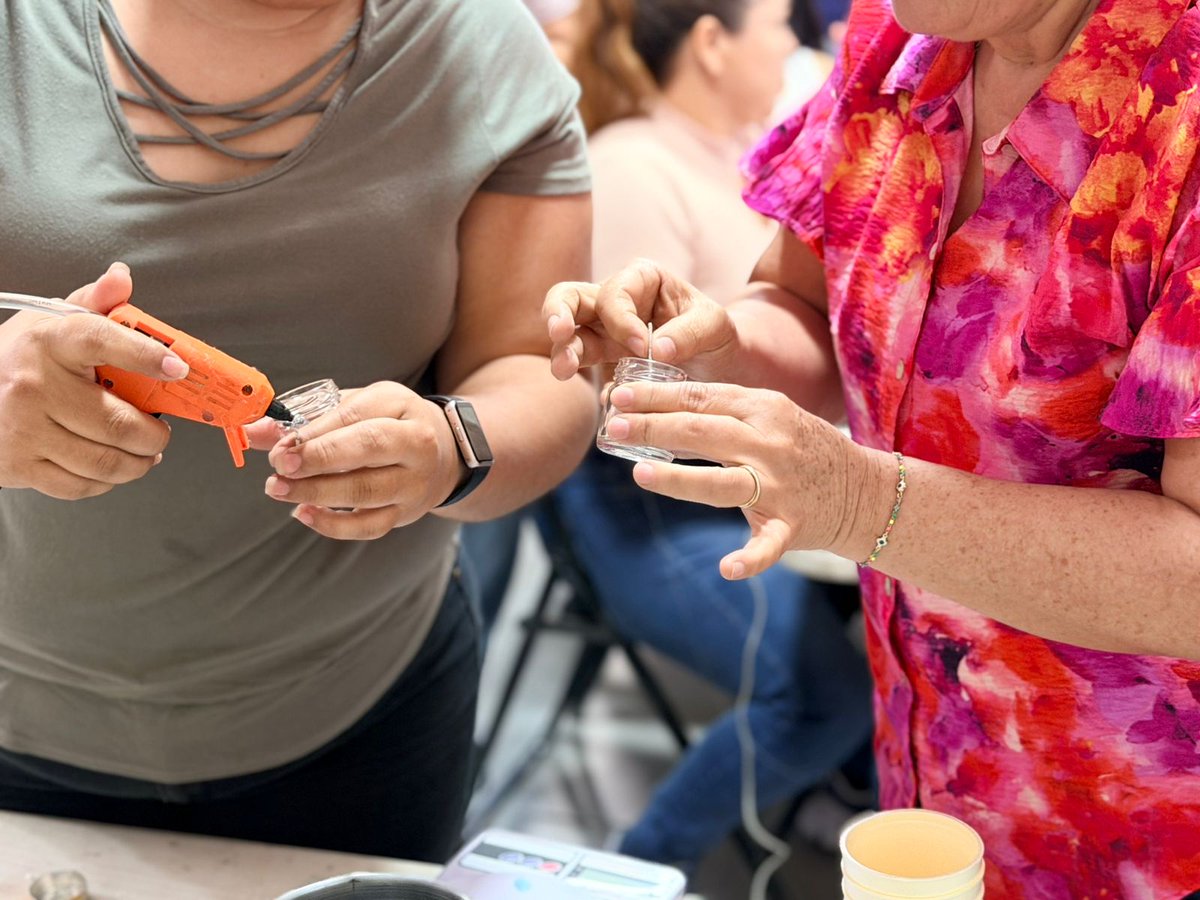 alternoticias1's tweet image. Mujeres convierten ideas en oportunidades de emprendimiento. alternativasinaloa.com/mujeres-convie… 

#ALTERNATIVASINALOA
#HOY #Ahora #AlMomento #alinstante #ultimasnoticias
#sinaloamexico #culiacansinaloa  #NoticiasHoy
#opinion