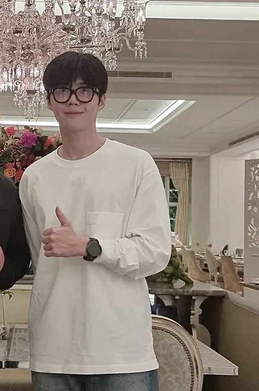 kim seonho pics ♡ tweet media