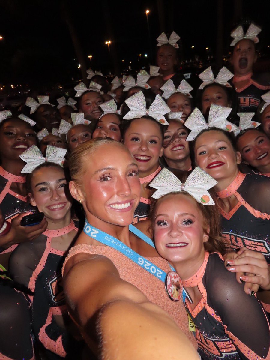___haiden's tweet image. peach, thank you for being a place i got to call home for these past two years. Even though this year was not what we all expected, we are still that team. I am so grateful to call yall my family. I love yall so dearly. FOREVER VICIOUS IN PEACH.
#VIP #OAPAAP #WCFTTT
