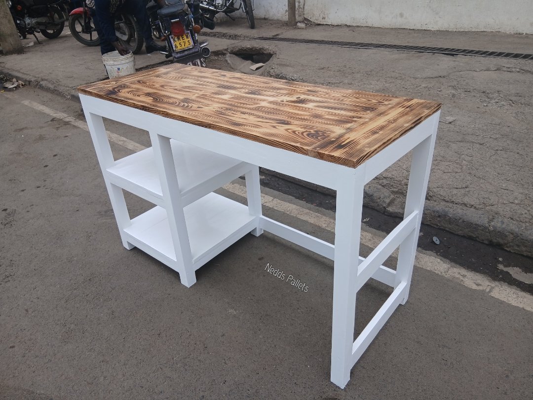 Nedds Pallets And Interior Decor. tweet media