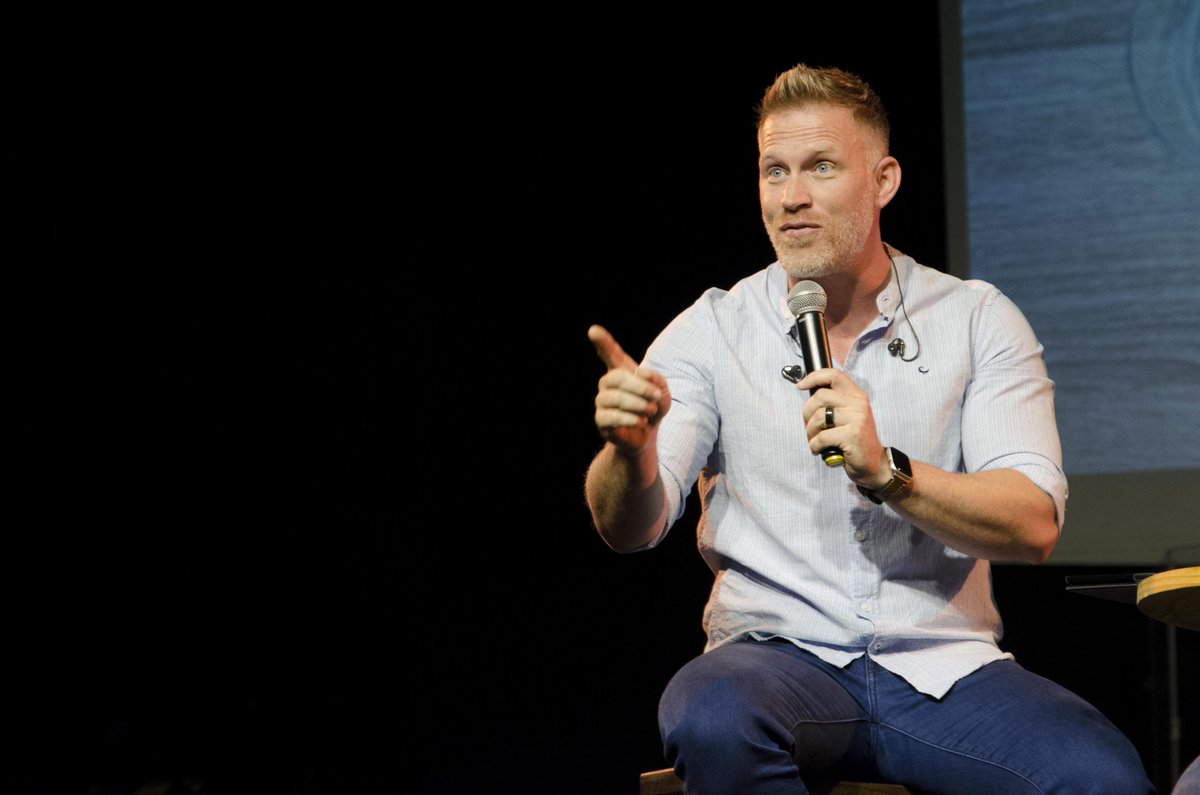 Public_Speaker_'s tweet image. Identify what you do well as a public speaker so that you will have confidence in those aspects of your presentation.

Your CONFIDENCE and the ability to BELIEVE IN YOURSELF has a direct impact on the SUCCESS of your presentation.

#PainlessPublicSpeaking 
#PublicSpeaking