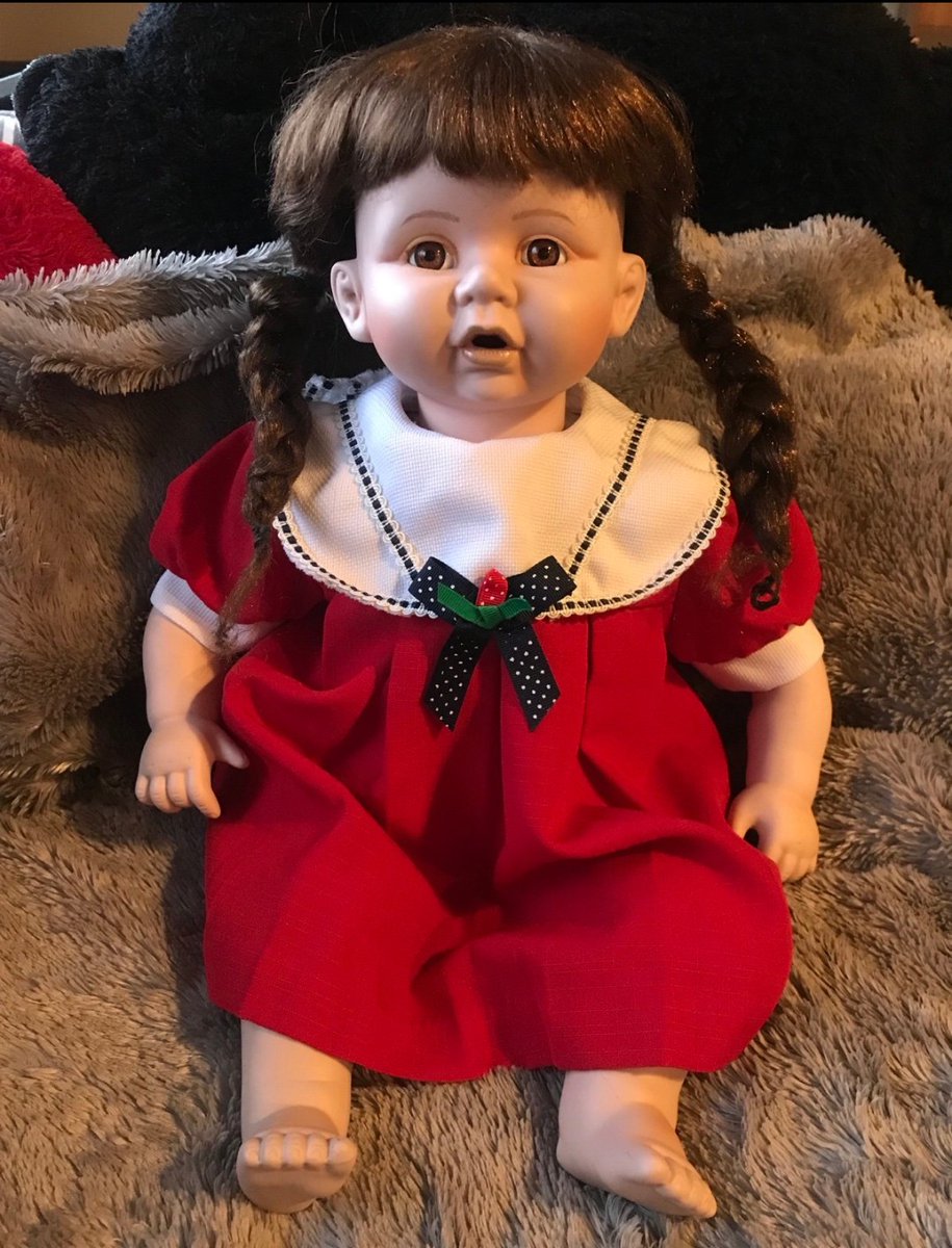 2mariebl's tweet image. On Sale. Link to my Mercari is below 
merc.li/PXSk5MDXb?sv=0
#Toys #Dolls #Porcelain #Shopping #GiftIdeas #Reborns #FYP #Trending