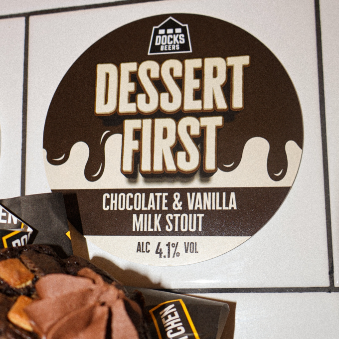 HullMinster's tweet image. Thank you to everyone who made Hull Minster beer festival happen.
We had a great time and boosted church funds too.
The winner is...

Craft/Keg winner was Docks Beers for "Dessert First"

Photo credit Chris McNally

#HullMinster #BeerFestival #CraftBeer #DocksBeers #DessertFirst