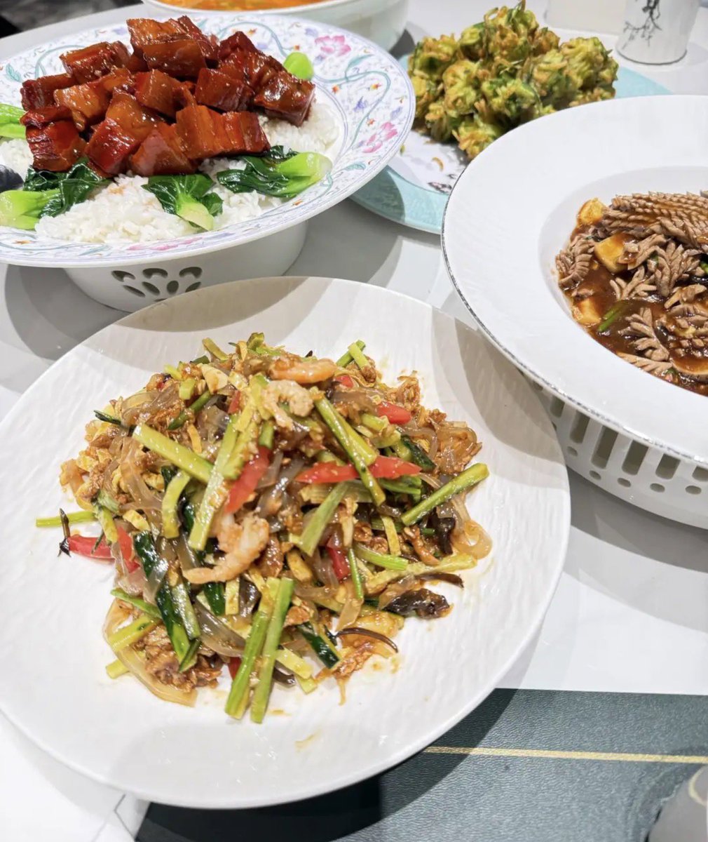 一斤日 tweet media