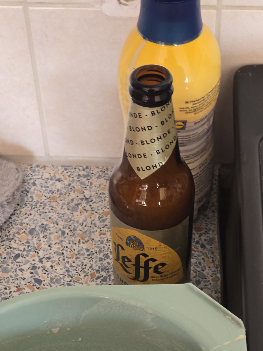 djponi13's tweet image. beer count thread: 11:55am nr1