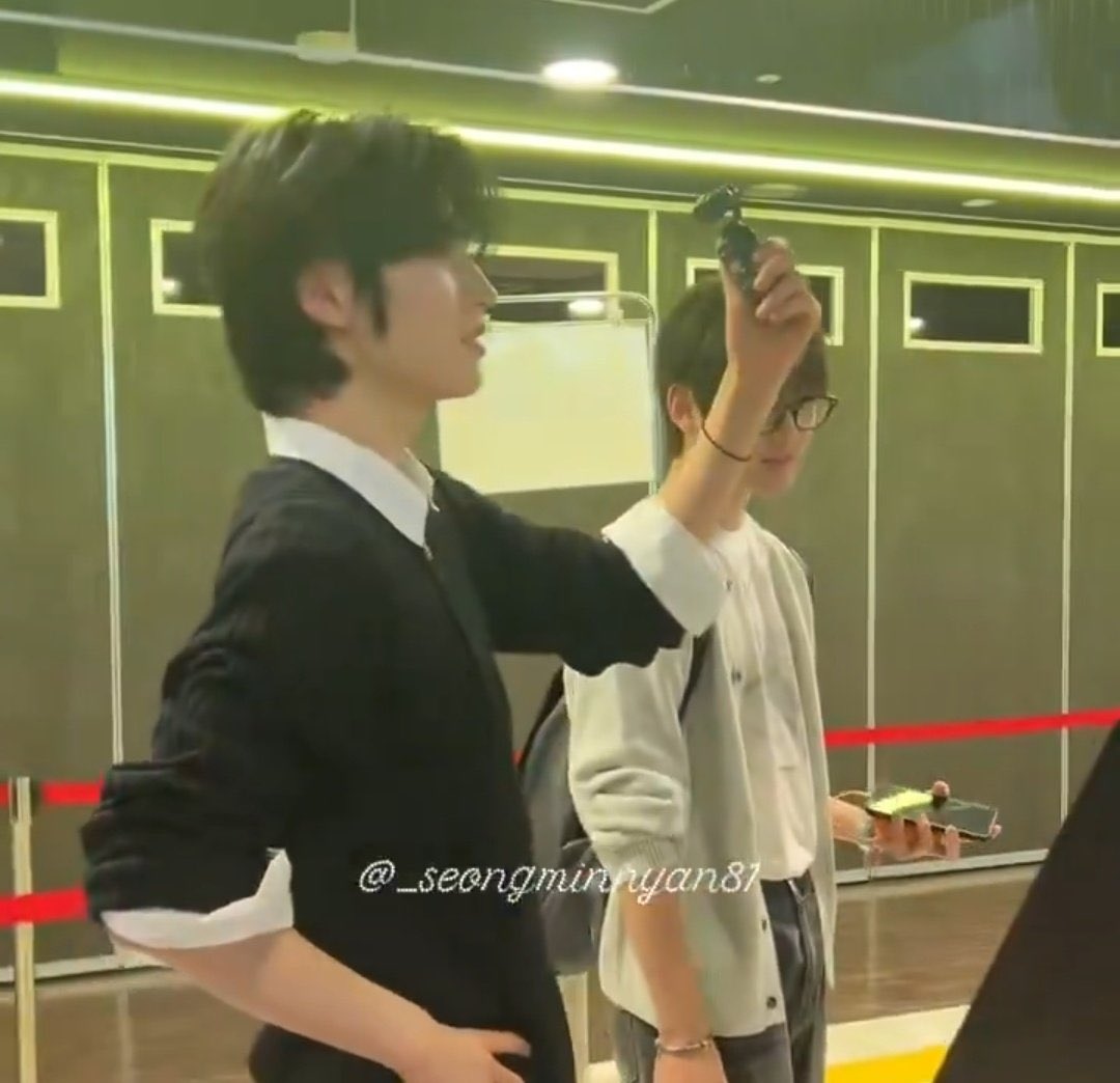 krissy 🐨 tweet media