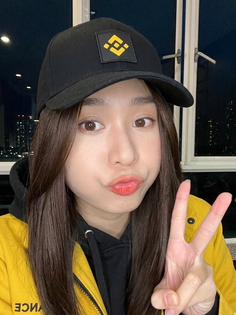 CryptomomX's tweet image. gm, I’m broke. shill me some good #airdrop farms 😅