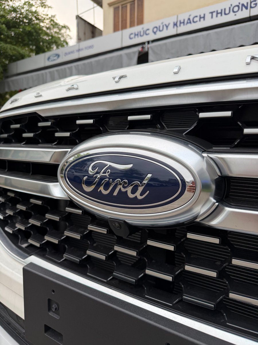 NamasteCar's tweet image. #FordEndeavour/#Everest Platinum 4x4 2026 review. @Ford

Video: youtube.com/watch?v=V9XRqA…