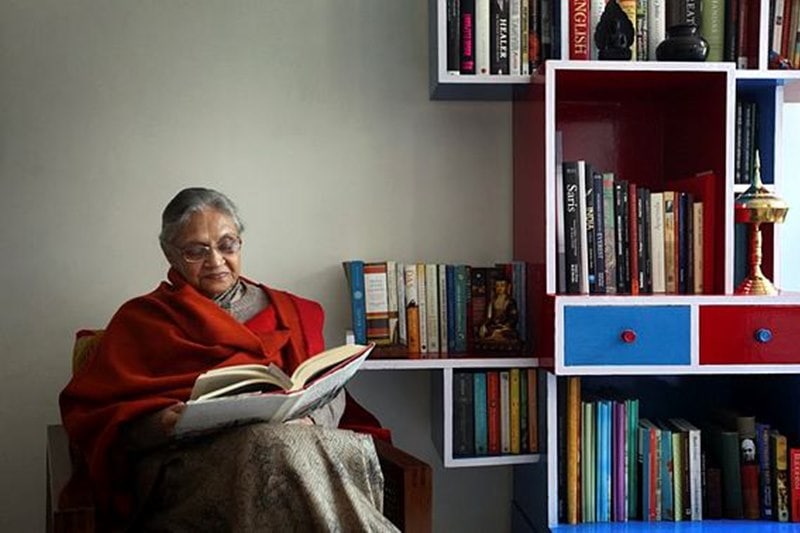 RahulSeeker's tweet image. Today many are sympathetic to Kejriwal. Fair. But do they remember Sheila Dikshit, the lady who changed Delhi?

Those abusive personal attacks Kejriwal made against her, one of the best CMs of India ever had?

Do they remember He called her a DALAAL?

Do they remember how he came