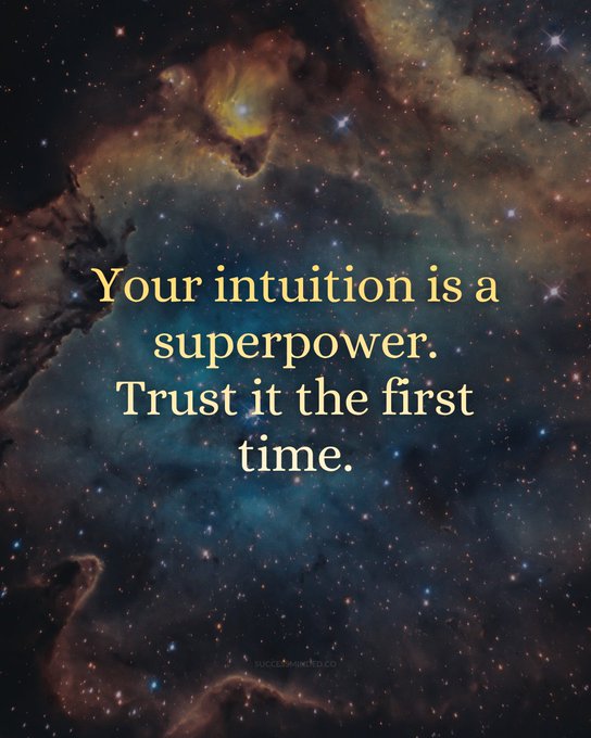 timelinetarot's tweet image. Your #intuition is a #super power. Trust it the first time. 💖✨