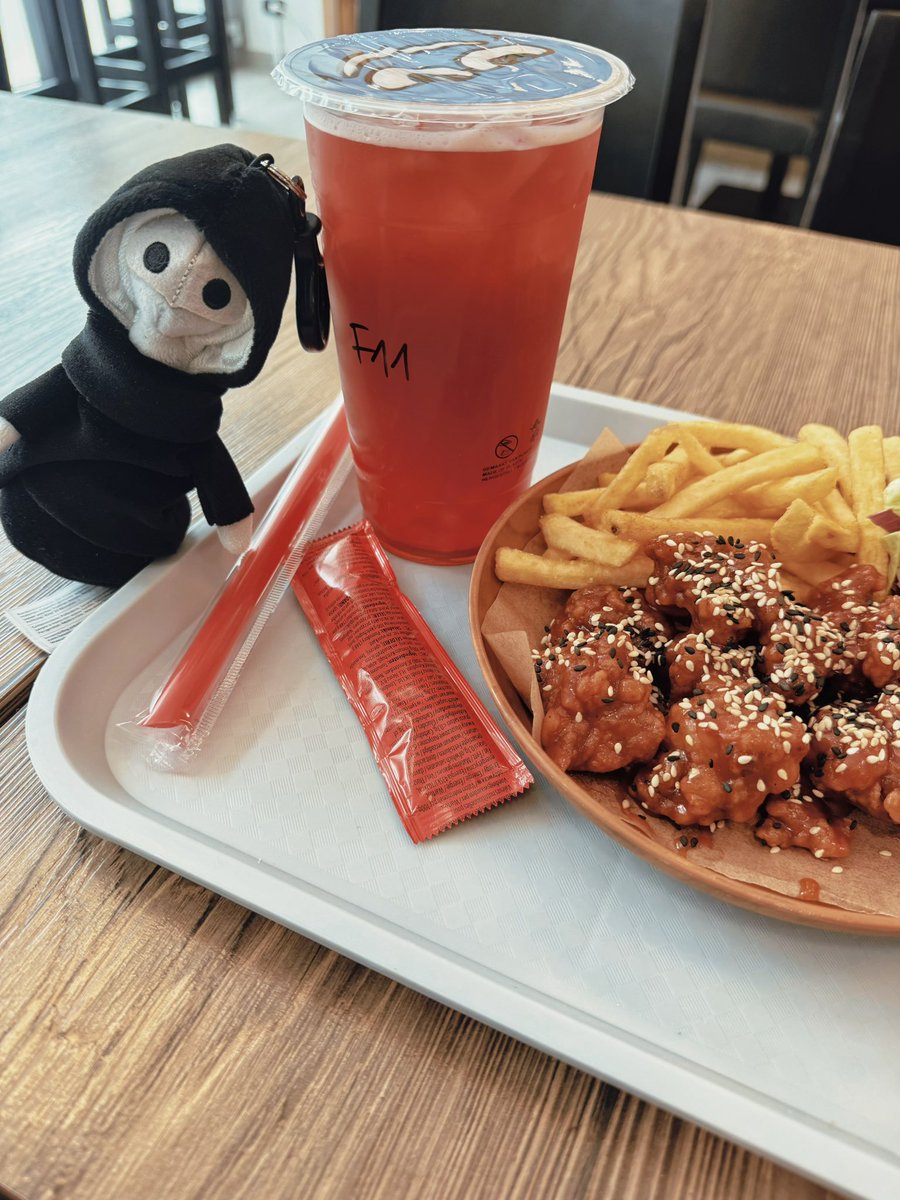 Taffy. 🧺🧸 tweet media