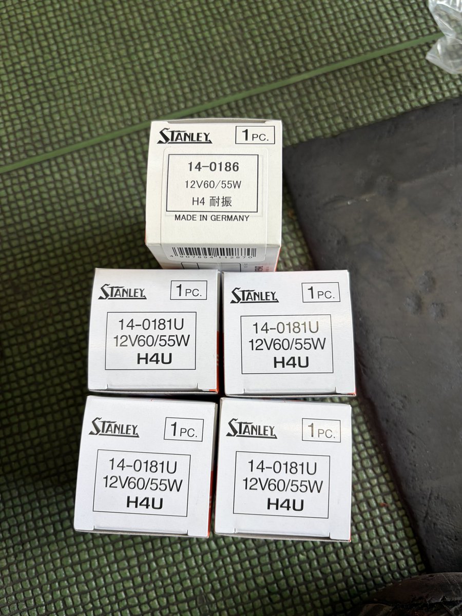 3daime1107's tweet image. 企業様からのご注文で部品がバタバタと入荷📦📦📦
マフラーカバーにミラー、電球(・∀・)
電球も「14-016」「14-0181U」などと商品名で指定されると意外と探すのが大変なもんですね👀💦
部品を見つけ出すのも技術のうち(｀・ω・´)
いい勉強になりました(・∀・)

#ヤマハ #YAMAHA