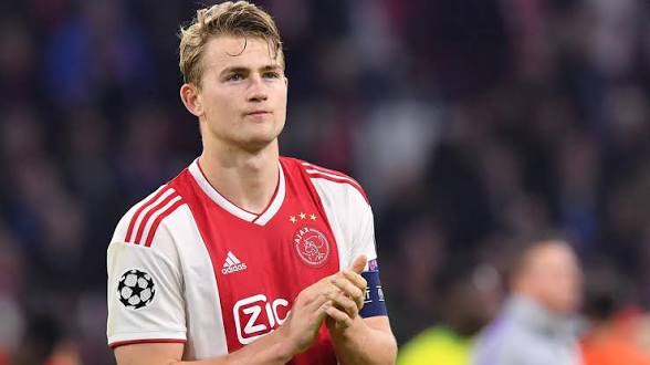 Has Cubarsi already surpassed De Ligt’s level at 19?