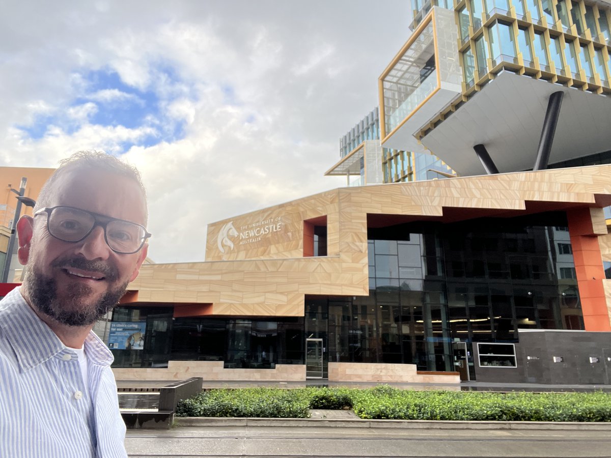 ProfWhelan's tweet photo. Had the pleasure of visiting colleagues and friends at University of Newcastle (Australia not UK!)

Campus tour, seminar and research meetings with @ProfCCollins and @Prof_NickTalley and their amazing research teams.

Thank you! https://t.co/LmQ8kRlswp