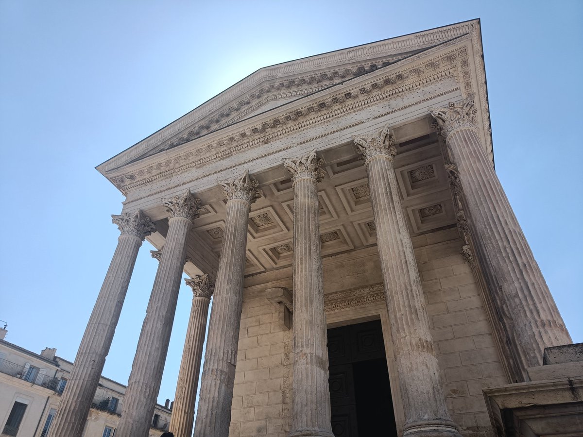 DGSClassics's tweet photo. From the world's best-preserved Roman amphitheatre (seating 24,000) to its best-preserved Roman temple, the Maison Carré. https://t.co/id61EioUa8