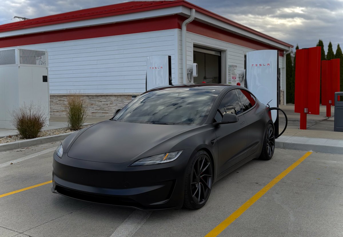 Tesla-mag.com tweet media