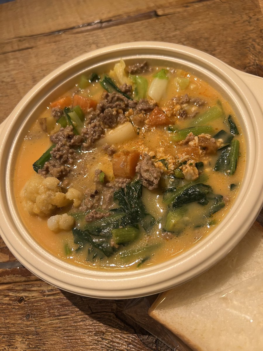 ryohei1002's tweet image. 週課の腸活🙌
人参とカリフラワーの豆乳クリームスープ😋
野菜たっぷりで美味しい🥕

#腸活
#soup
#diet