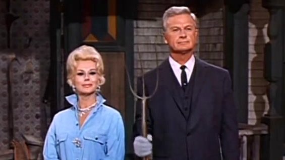 tvhistorytoday's tweet photo. April 27, 1971 - After a 6-year run, the final episode of the popular rural comedy "Green Acres" aired on CBS-TV. "Oh, Oliver!" #Greenacres https://t.co/kgPJRkOAlM