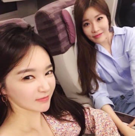 0222_co's tweet photo. 너무 좋아서 닳도록 본 듀오셀카..♥ https://t.co/0wH5Hvcv0g