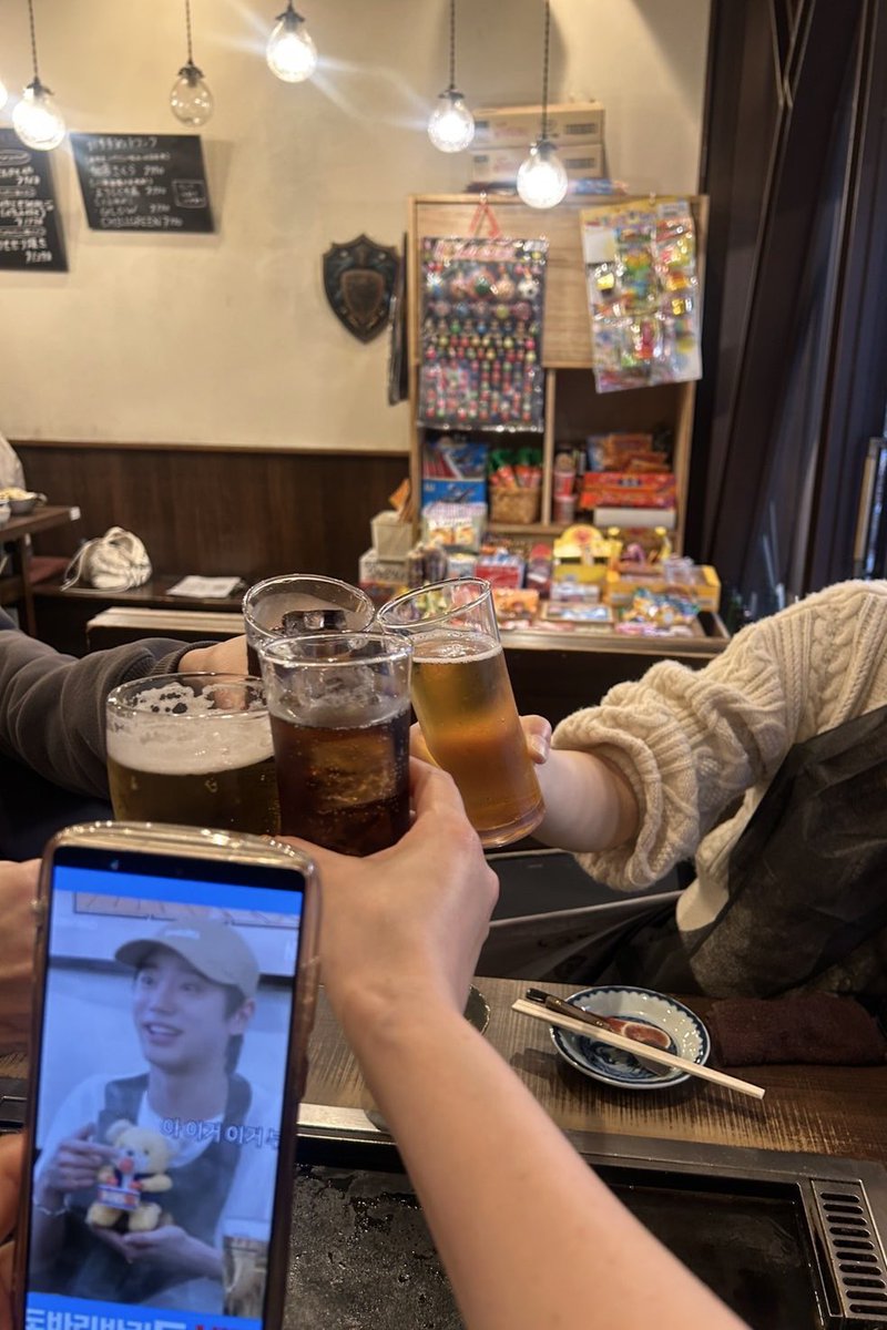 「イジュニョン俳優さまの座った席を希望します♡」と予約（🤭）笑

昨日行ってきました(^-^ゞ
とても楽しくて本当に美味しかったです💕😋

お店の人曰く「とてもかっこいい方でした✨」

#LEEJUNYOUNG #이준영 #イジュニョン