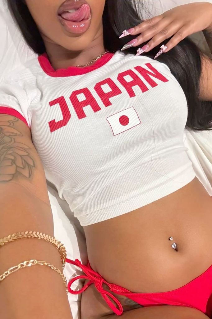 𝑃𝑢𝑟𝑒𝑙𝑦 𝑊𝑜𝑚𝑒𝑛. tweet media