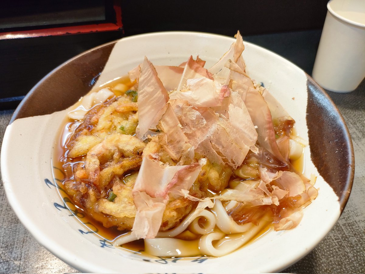ottop85ask's tweet photo. 今月３度目こ名古屋にしてようやくきしめんをキメる。ｳﾏｰ https://t.co/vjngmoCyWU