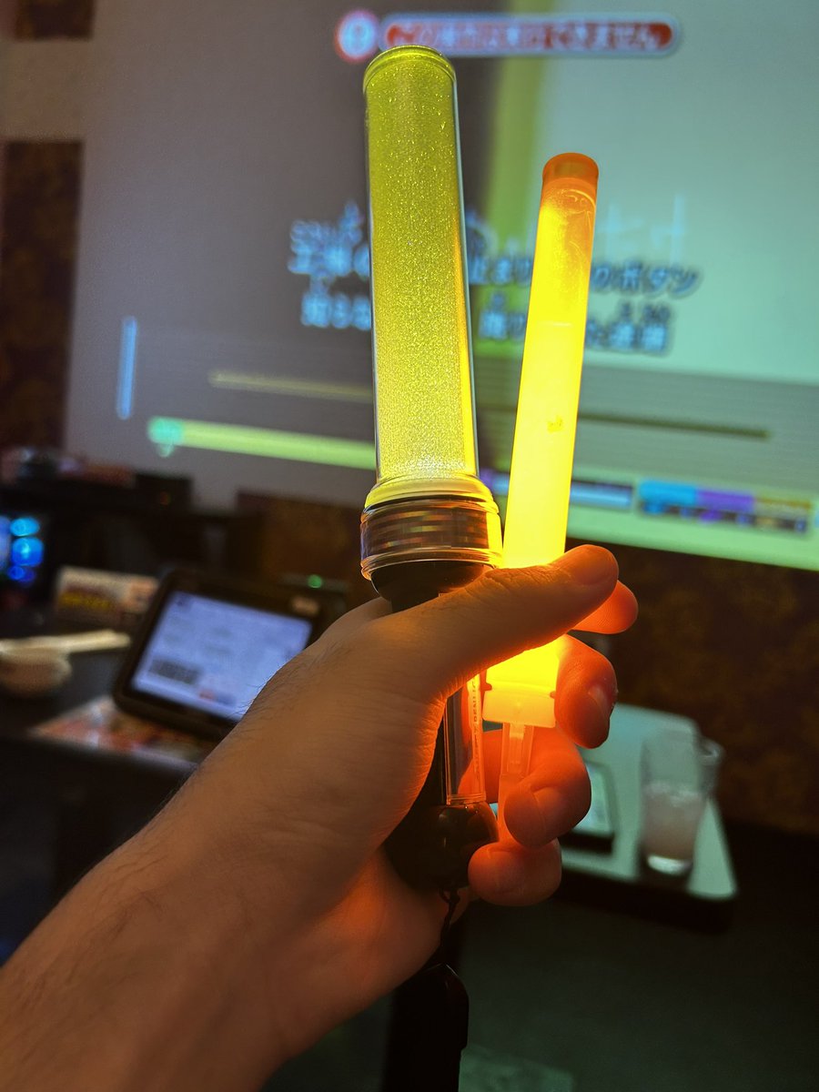 たつお tweet media