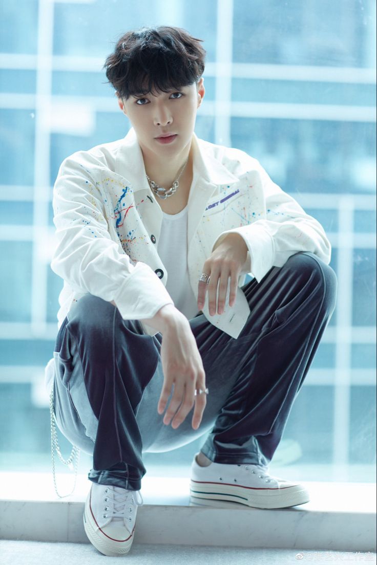 Eclipse2909's tweet image. The emperor and princess of china ✨✨✨

#Yixing #Yuqi