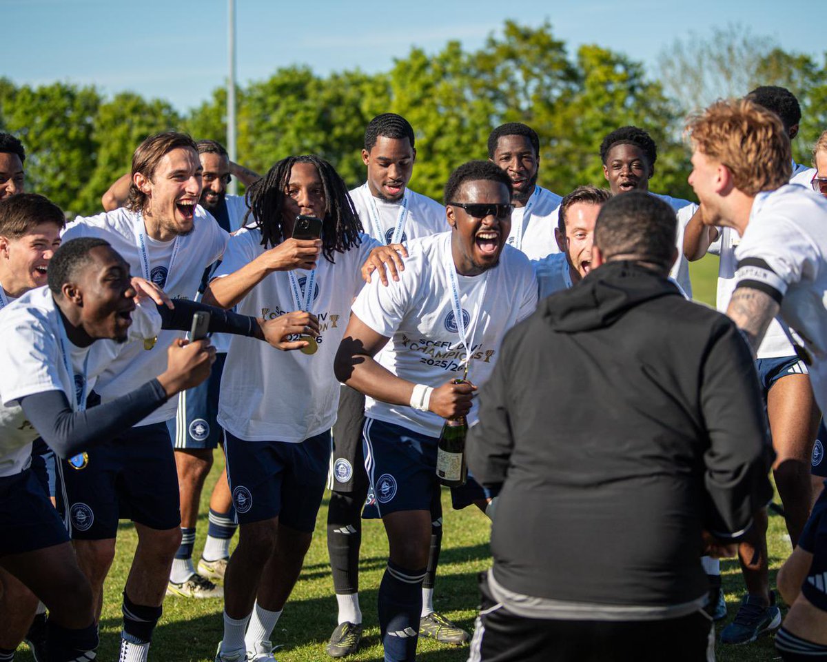 MalikSesay__'s tweet photo. What a season
League winners in our first season 
21 clean sheets out of 34 in the league 
What a club and group of people💙
@AFCGreenwichB https://t.co/gkrbbemw1t