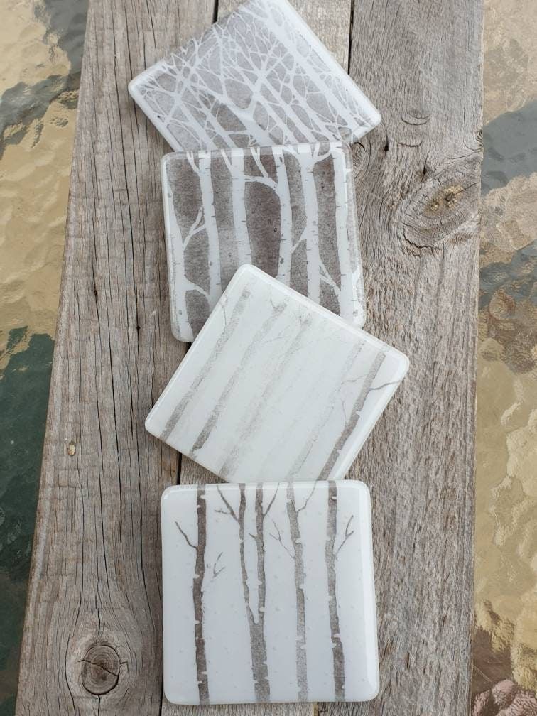Samphireglass's tweet image. Beautiful woodland silhouette themed fused glass coasters. Each is handcrafted from white glass, clear glass and hand applied black glass printed powder through a woodland stencil.. 

#handcrafted #giftideas #shopindie

samphireglass.etsy.com/listing/1253...