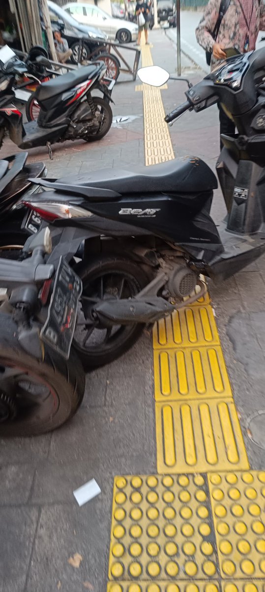 Fiat Justitia Ruat Caelum tweet media