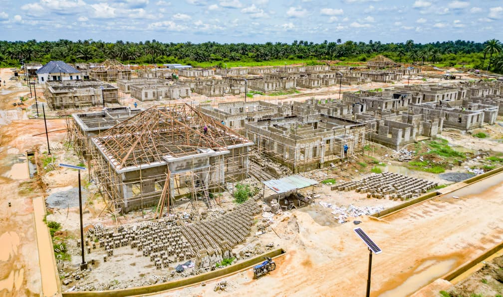 MfonobongUkpong's tweet photo. Are you aware the Medical Residence at Medical Village was designed to house doctors, nurses and other health workers close to the Ibom International Hospital? Good healthcare also starts with where medical staff live. #ARISEProjectImpact https://t.co/k8UeaAVk4x