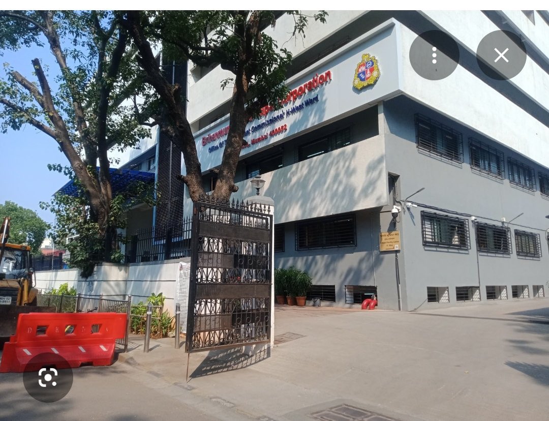 🚨 H-West Ward Under Scanner: Notices Issued, But Zero Action on Ground
Under the supervision of H-West Ward Officer Shri Dinesh Pallewad, serious irregularities are being alleged in the Building &amp; Factory Department. Despite issuing over 600 notices in just three months, there