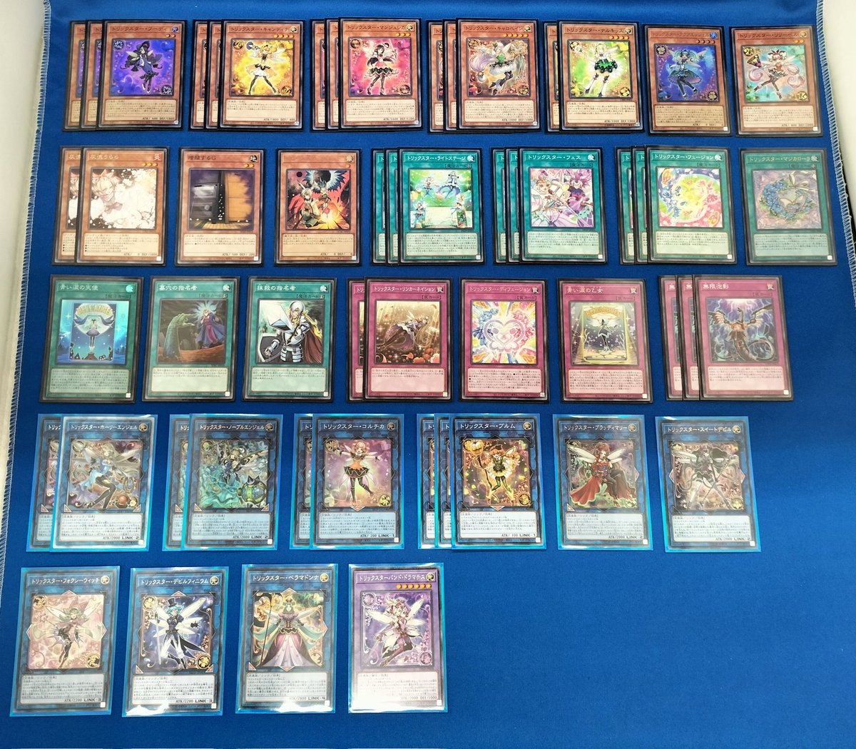 hobby28042's tweet photo. 遊戯王デッキ販売情報！

スリーブ付きのためすぐに遊べます！

ご来店お待ちしております！

#遊戯王
#ホビーオフ江別店 https://t.co/v0m2xMLMHA