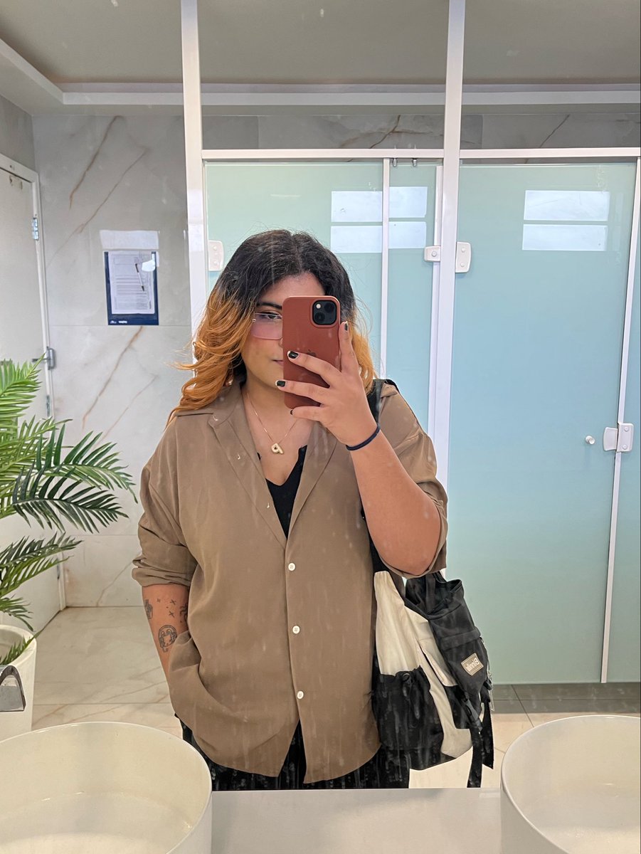 ⊙⊝⊜ vai ver os enhatan tweet media