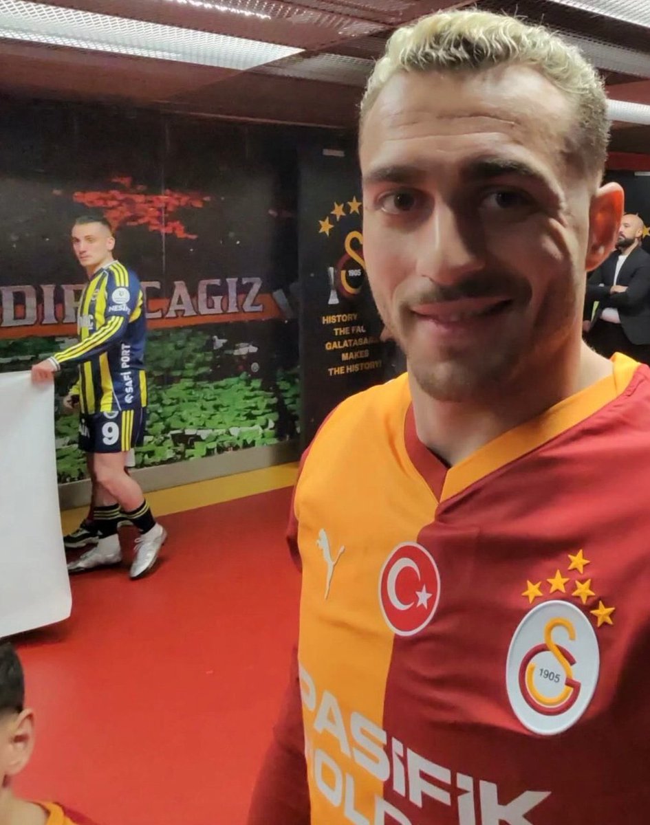 GALATASARAYLI olma ayrıcalığını taşıyan herkese günaydın, güzel mutlu hayırlı haftalar diliyorum
💛❤️