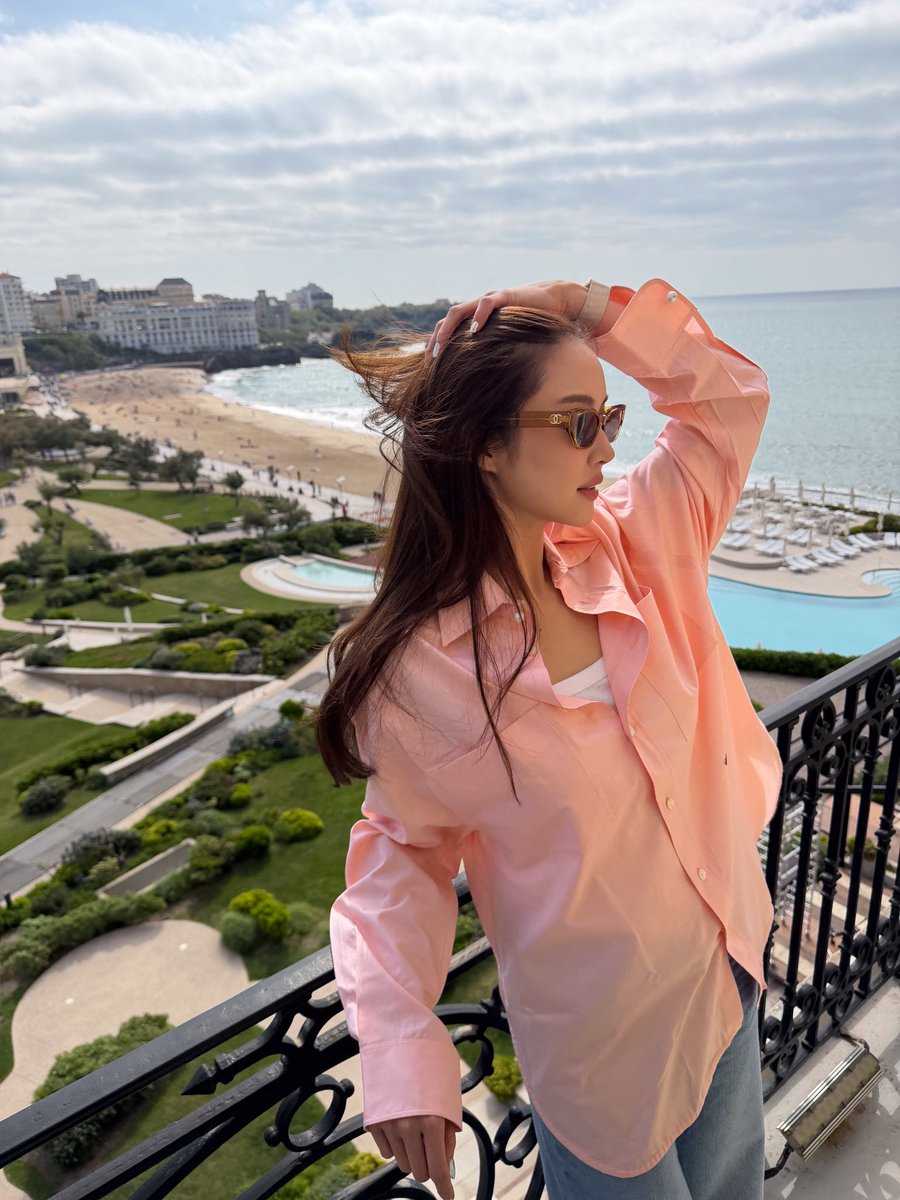 Vogue Thailand tweet media