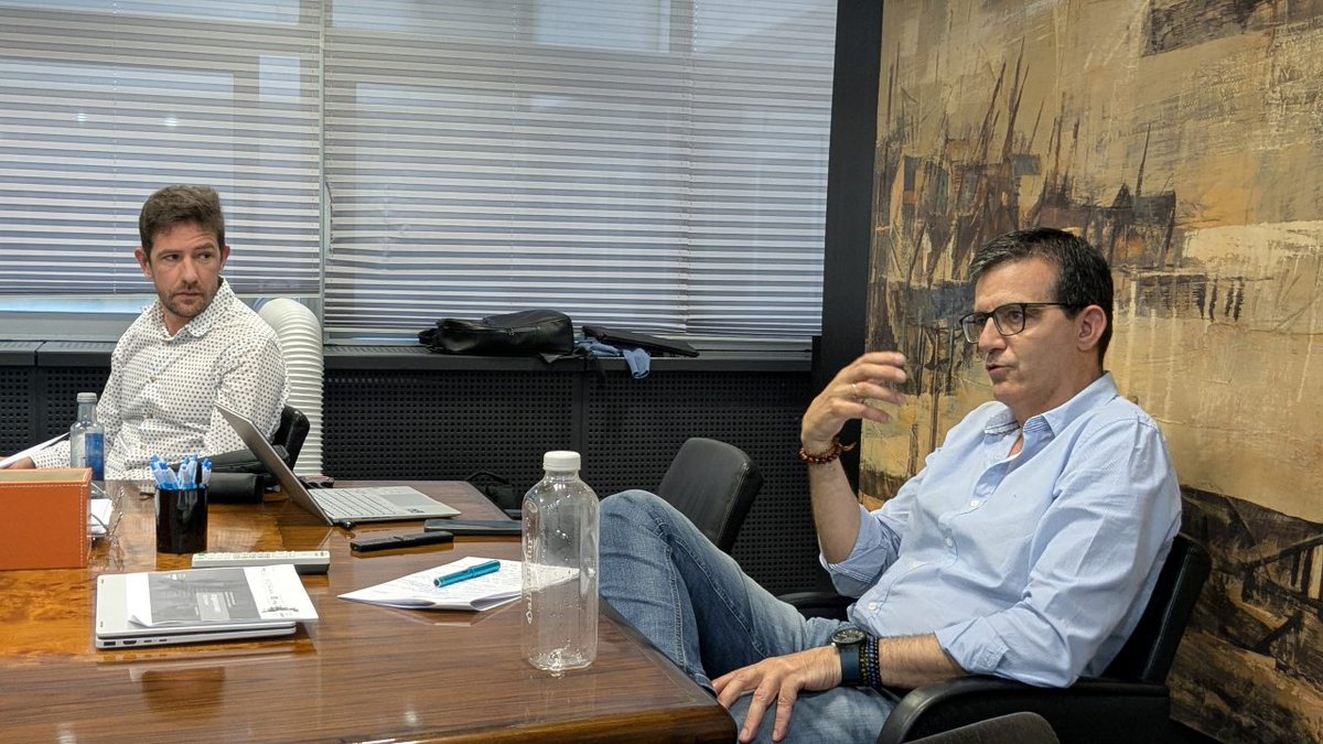 EkinBarri's tweet photo. 🟢 ¿Menos conflictos o menos conversaciones sobre ellos? En #ekinBarri, descubrimos el pasado viernes que el problema no es el conflicto, sino ignorarlo.

➕ Más info ▶️ https://t.co/Bc5LnrxHAC https://t.co/Us7jjV0wDO