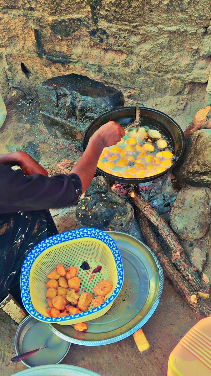 🤭 give us this day our daily akara with bread 🙏🏽
