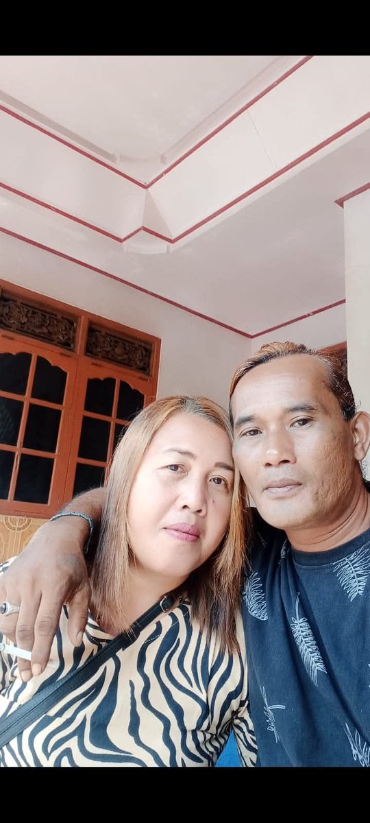 Pasutri Bali tweet media