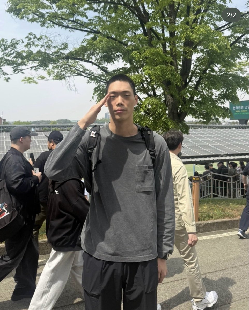 우니 tweet media