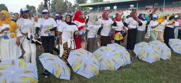 OromiaPParty's tweet photo. #Arsii #Asallaa
Itoophiyaa gara Biyya Fakkeenyummaatti.
Godina Arsii fi Bulchiinsa Magaalaa Asallaatti sagantaan duula na filadhaa Paartii Badhaadhinaa sosochii ispoortiin eegalame itti fufee jira.
Paartiin Badhaadhinaa Paartii olka'insa Itoophiyaa https://t.co/yTvXw9Z5lJ
