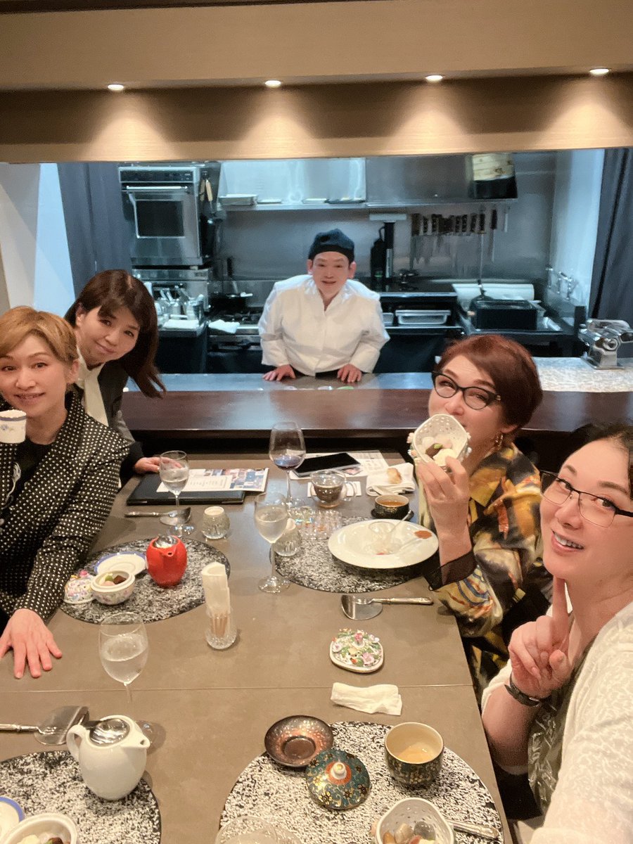 桜花昇ぼる tweet media