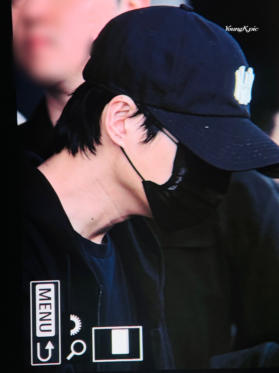 youngk_pic's tweet photo. 260427 영현이 입국

#강영현 #영케이 #데이식스 https://t.co/dvlx9TAeQ6
