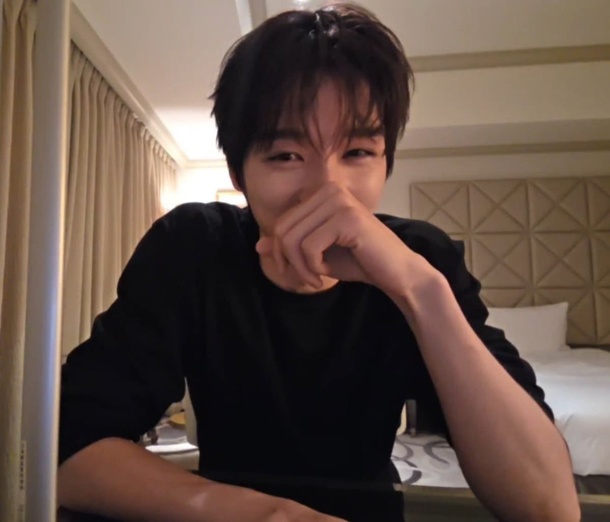 ลูซี่ tweet media