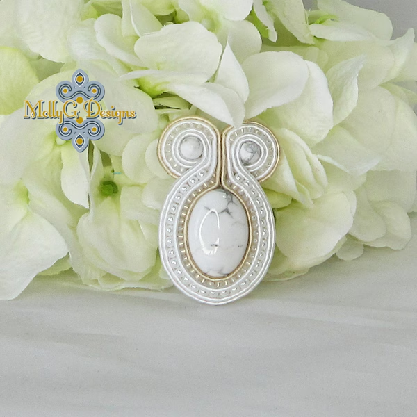 MollyGDesigns's tweet image. Cute brooch for bird lovers, a snowy owl.

etsy.com/uk/listing/490…
 #EarlyBiz #mhhsbd #giftideas #etsy