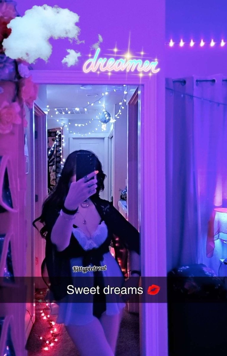 Novasugarr23's tweet image. 🌌 Good Night 💋 

 Do you sleep with pajamas or in the buff?
  I worry if I have to get up for some kind of emergency 🫢
#sweetdreams #bedtime