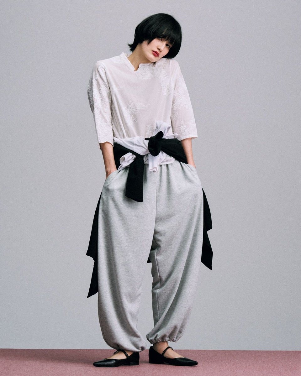GINZA_magazine's tweet photo. 〈ミズイロインド〉× 橋本愛 
https://t.co/TJqskPn3H6 #pr https://t.co/JwHKWOvaRE