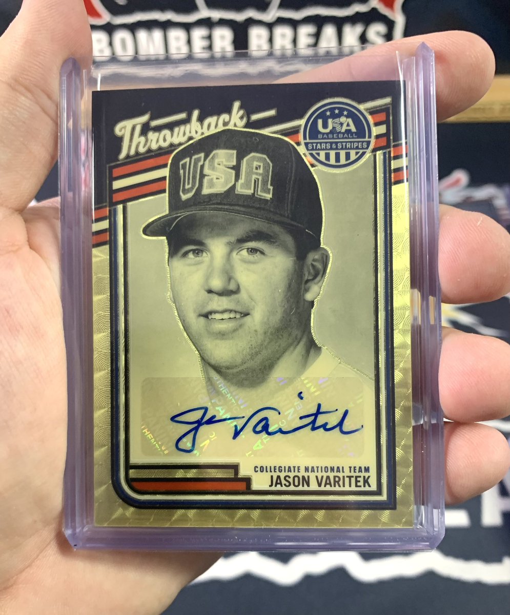 BomberBreaks's tweet image. Throwback Gold Vinyl Auto 1/1 of Jason Varitek pulled in our @paniniamerica USA Stars and Stripes Prizm Baseball breaks! 💥💥 #baseballcards #oneofone #bostonredsox #redsox #mlb
